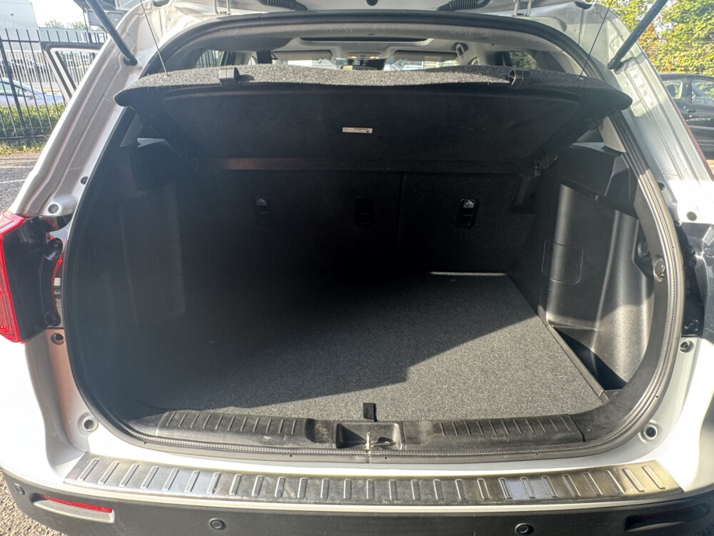 Suzuki Vitara 1.4 Boosterjet Stijl // NAVI // CAMERA // CLIMA // ADAPTIVE CRUISE // SCHUIF / KANTEL DAK // 28