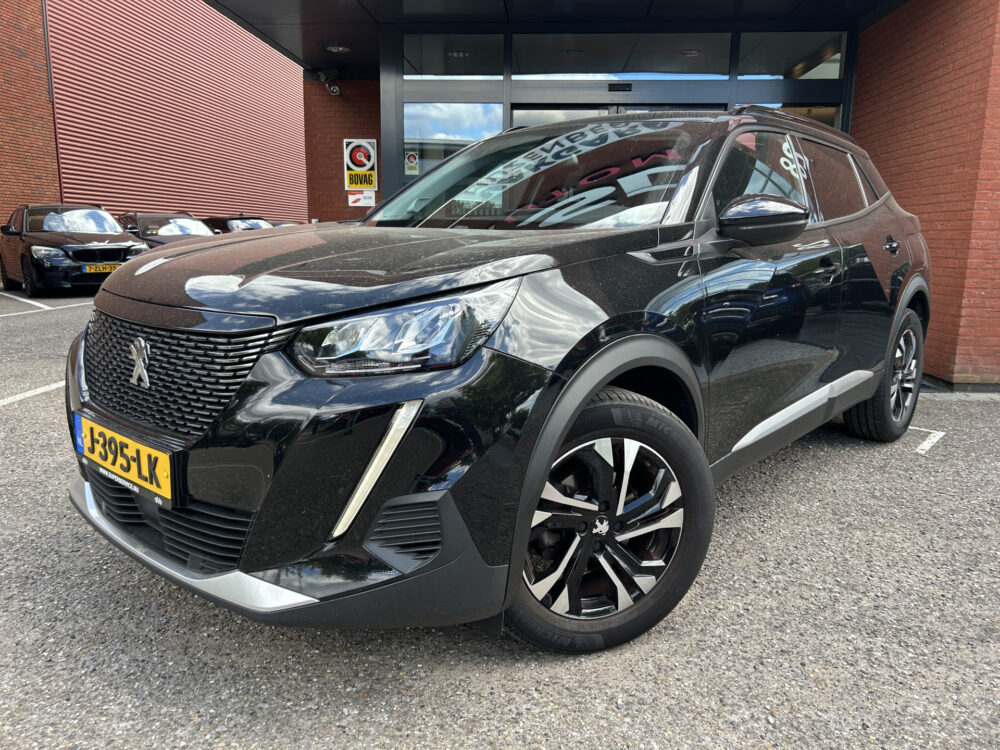 Peugeot 2008 1.2 PureTech Allure // LED // NAVI + CARPLAY // CAMERA // PDC // CLIMA 1