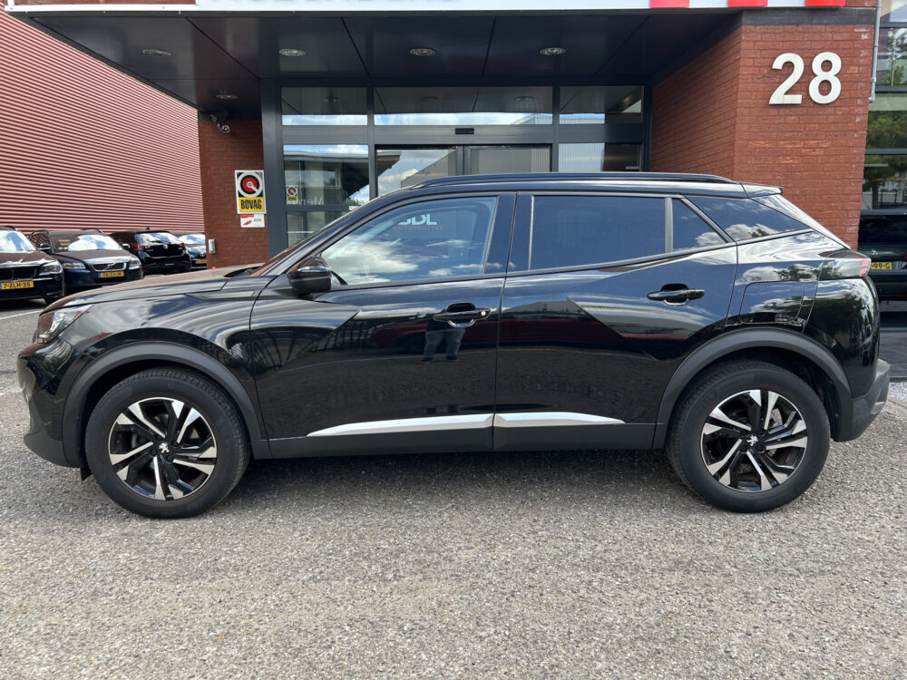 Peugeot 2008 1.2 PureTech Allure // LED // NAVI + CARPLAY // CAMERA // PDC // CLIMA 3