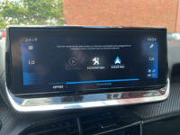 Peugeot 2008 1.2 PureTech Allure // LED // NAVI + CARPLAY // CAMERA // PDC // CLIMA 47