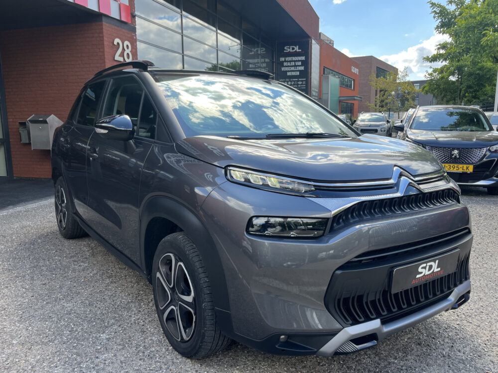 Citroën C3 Aircross 1.2 PureTech Shine // TREKHAAK // NAVI // CLIMA // PDC // CRUISE // DAB RADIO // APPLE CARPLAY / ANDROID AUTO // 2
