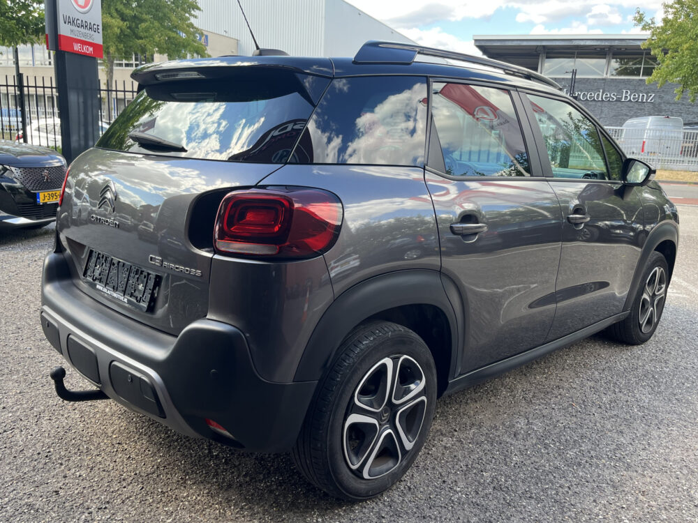 Citroën C3 Aircross 1.2 PureTech Shine // TREKHAAK // NAVI // CLIMA // PDC // CRUISE // DAB RADIO // APPLE CARPLAY / ANDROID AUTO // 4