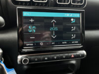 Citroën C3 Aircross 1.2 PureTech Shine // TREKHAAK // NAVI // CLIMA // PDC // CRUISE // DAB RADIO // APPLE CARPLAY / ANDROID AUTO // 56