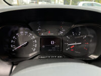 Citroën C3 Aircross 1.2 PureTech Shine // TREKHAAK // NAVI // CLIMA // PDC // CRUISE // DAB RADIO // APPLE CARPLAY / ANDROID AUTO // 60
