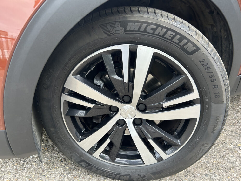 Peugeot 3008 1.2 PureTech Allure // LED // NAVI + CARPLAY // PANO/SCHUIFKANTELDAK // CAMERA // PDC V+A 27