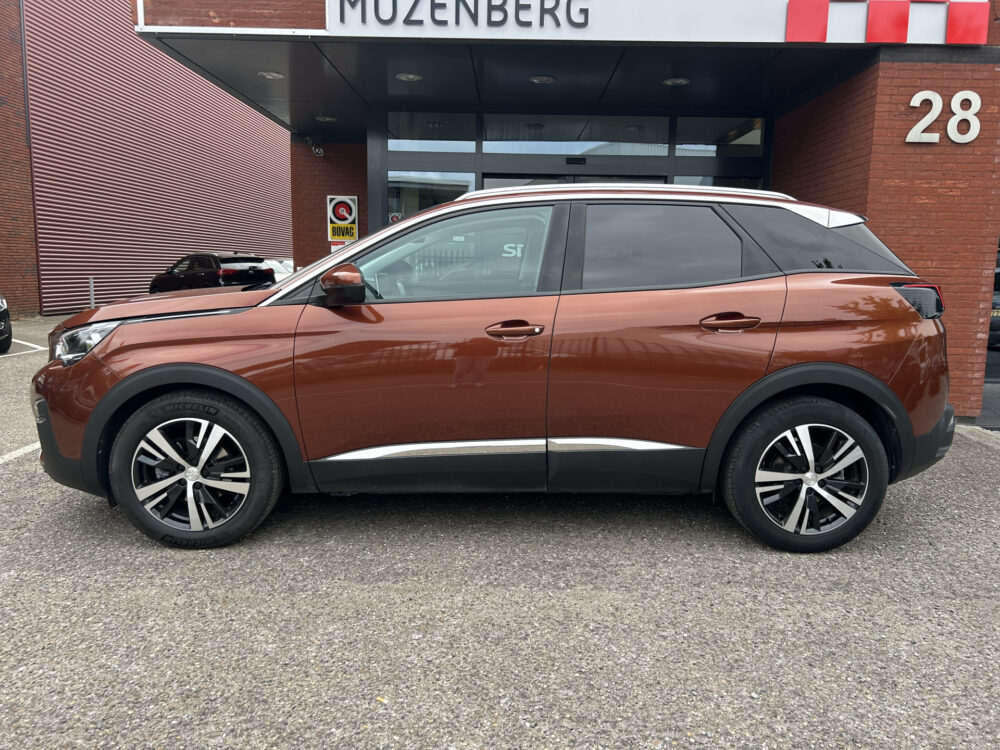 Peugeot 3008 1.2 PureTech Allure // LED // NAVI + CARPLAY // PANO/SCHUIFKANTELDAK // CAMERA // PDC V+A 3