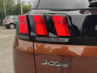 Peugeot 3008 1.2 PureTech Allure // LED // NAVI + CARPLAY // PANO/SCHUIFKANTELDAK // CAMERA // PDC V+A 63