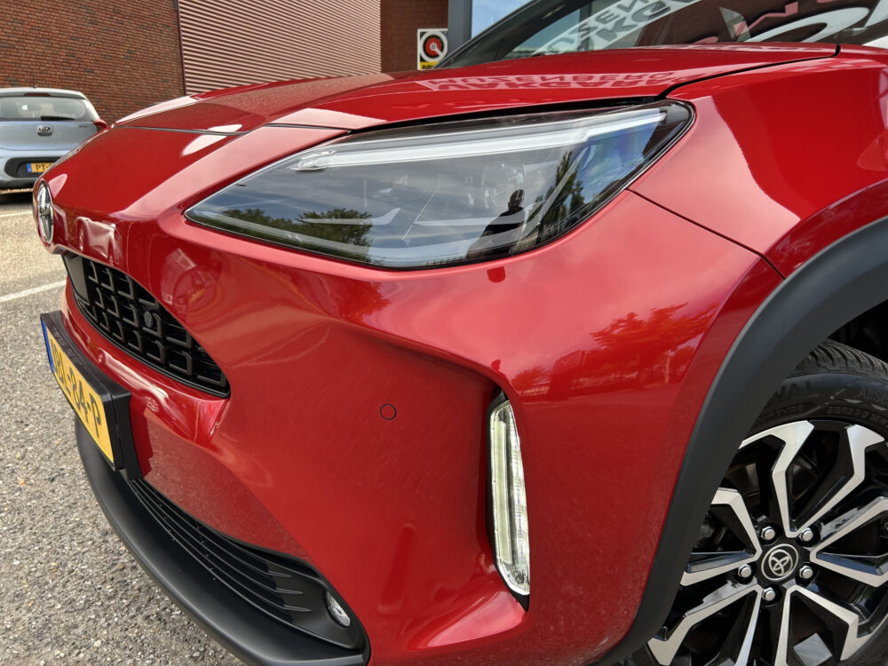 Toyota Yaris Cross 1.5 Hybrid First Edition // FULL LED // KEYLESS // DODEHOEK // ADAPT. CRUISE // CAMERA // STUUR+STOELVERWARMING // 24