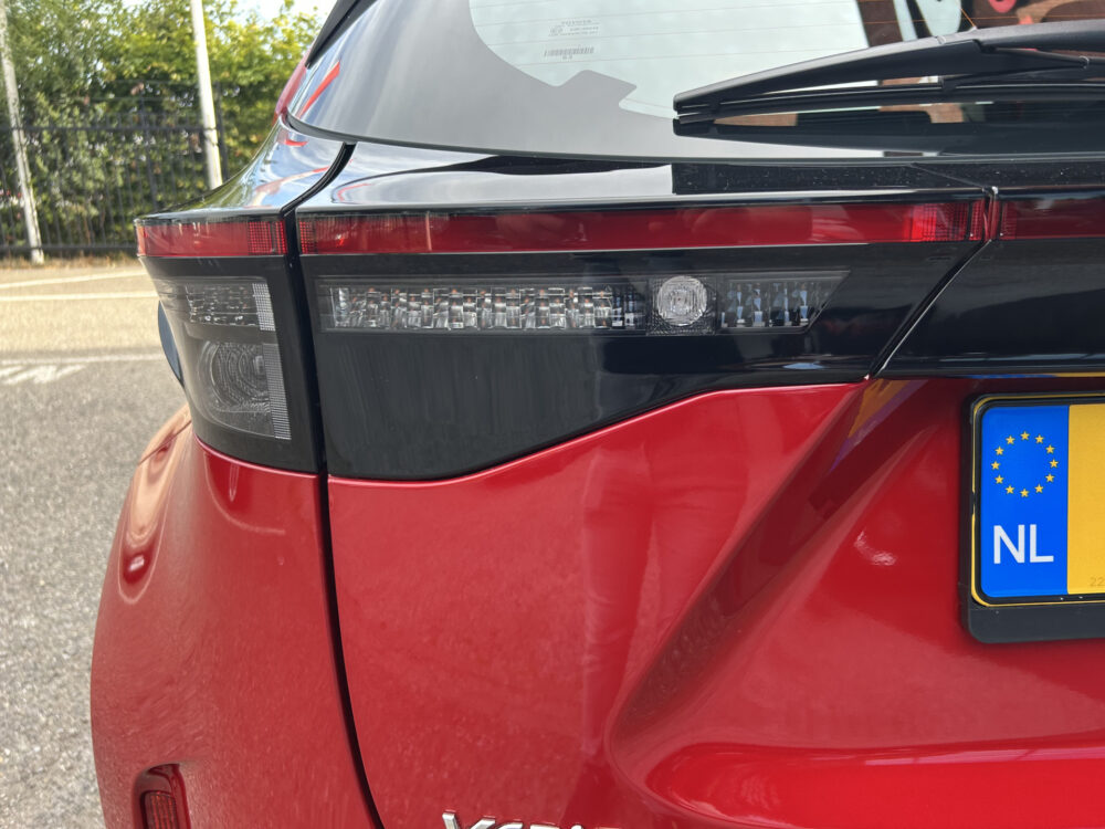 Toyota Yaris Cross 1.5 Hybrid First Edition // FULL LED // KEYLESS // DODEHOEK // ADAPT. CRUISE // CAMERA // STUUR+STOELVERWARMING // 30