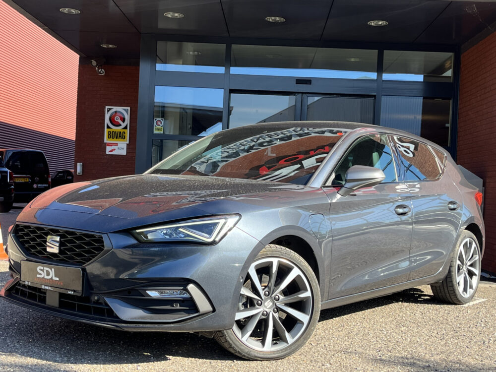 SEAT Leon 1.4 TSI eHybrid PHEV FR // ADAPTIVE CRUISE // CAMERA // CLIMA // NAVI // APPLE CARPLAY - ANDROID AUTO // 1