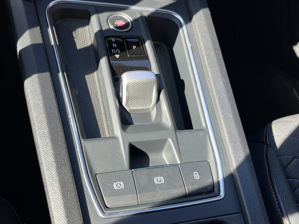 SEAT Leon 1.4 TSI eHybrid PHEV FR // ADAPTIVE CRUISE // CAMERA // CLIMA // NAVI // APPLE CARPLAY - ANDROID AUTO // 20