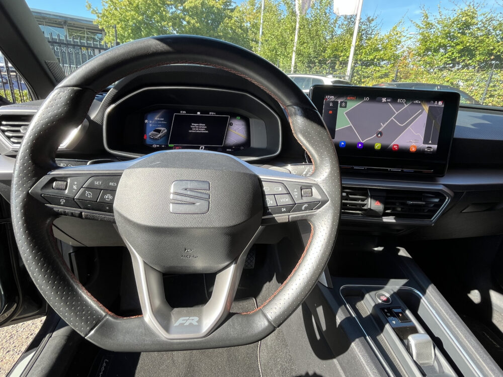 SEAT Leon 1.4 TSI eHybrid PHEV FR // ADAPTIVE CRUISE // CAMERA // CLIMA // NAVI // APPLE CARPLAY - ANDROID AUTO // 8
