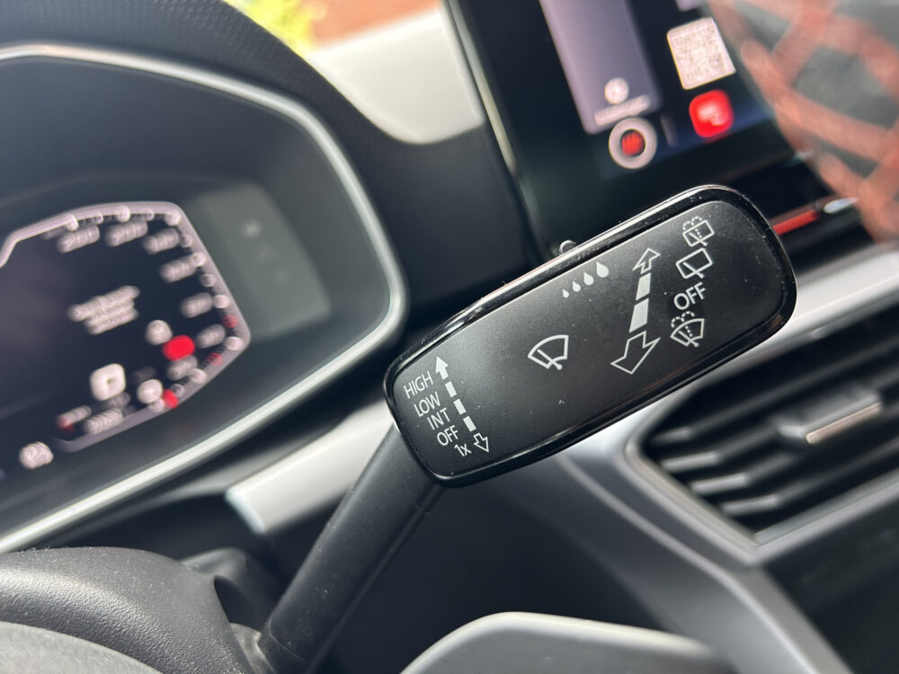 SEAT Leon 1.4 TSI eHybrid PHEV FR // FULL LED // NAVI + CARPLAY // CLIMA // CAMERA // PDC V+A 12