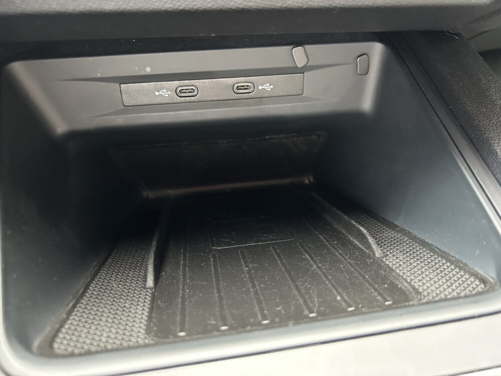 SEAT Leon 1.4 TSI eHybrid PHEV FR // FULL LED // NAVI + CARPLAY // CLIMA // CAMERA // PDC V+A 17