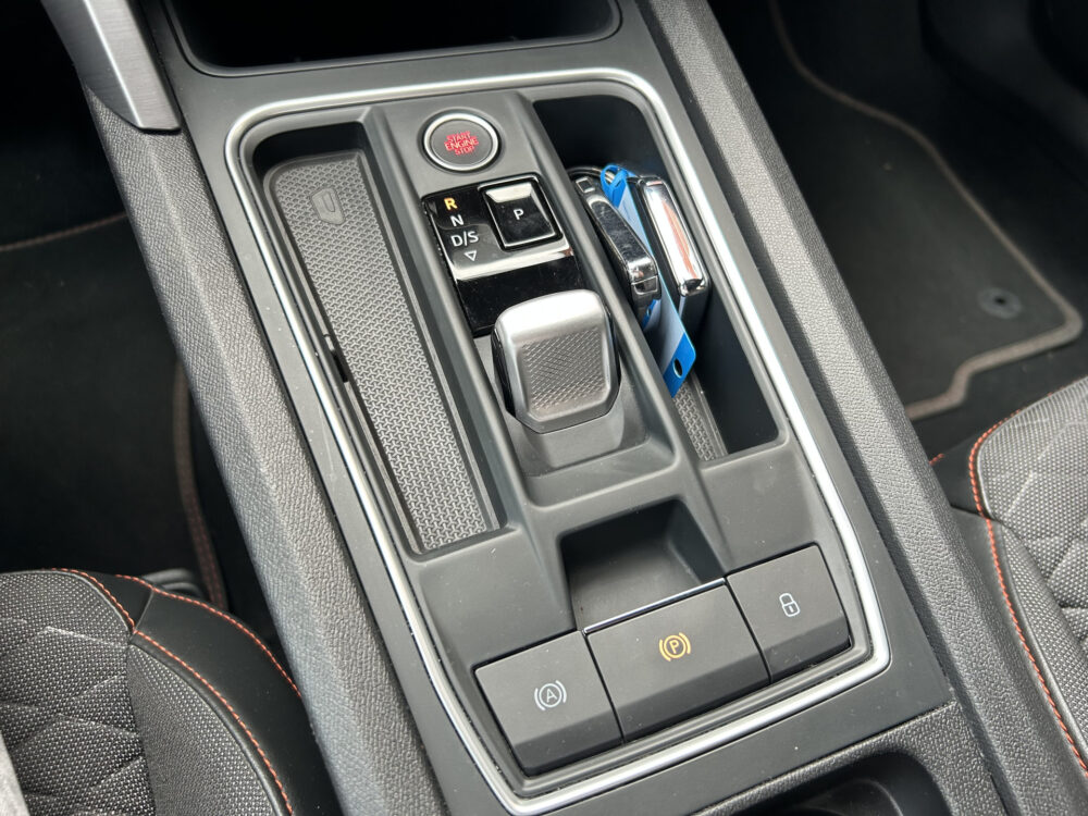 SEAT Leon 1.4 TSI eHybrid PHEV FR // FULL LED // NAVI + CARPLAY // CLIMA // CAMERA // PDC V+A 18
