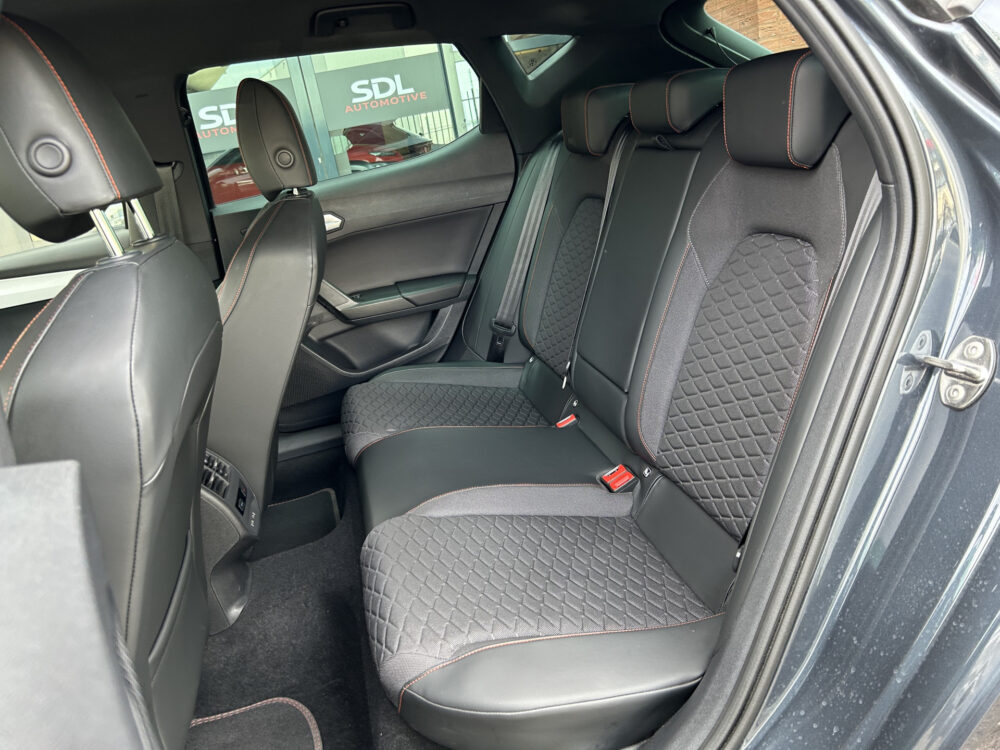 SEAT Leon 1.4 TSI eHybrid PHEV FR // FULL LED // NAVI + CARPLAY // CLIMA // CAMERA // PDC V+A 25