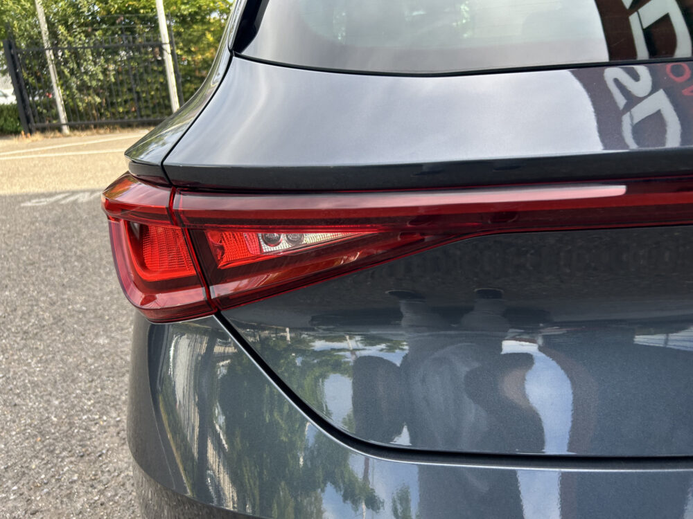 SEAT Leon 1.4 TSI eHybrid PHEV FR // FULL LED // NAVI + CARPLAY // CLIMA // CAMERA // PDC V+A 27