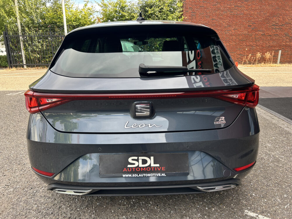 SEAT Leon 1.4 TSI eHybrid PHEV FR // FULL LED // NAVI + CARPLAY // CLIMA // CAMERA // PDC V+A 5