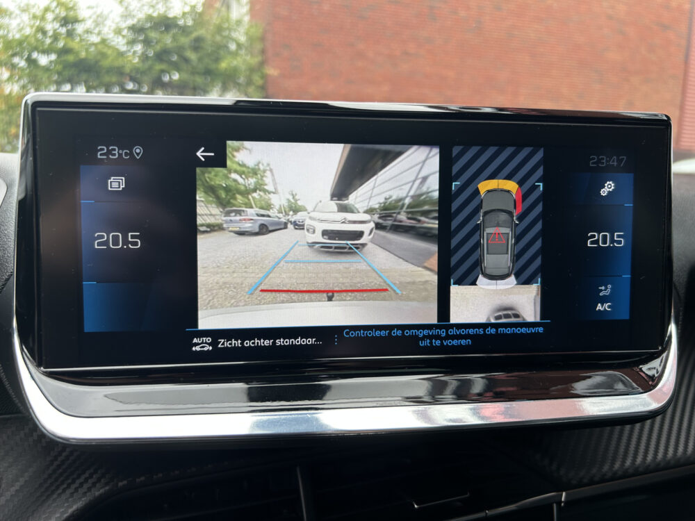 Peugeot 2008 1.2 PureTech Allure // LED // PANO/SCHUIFKANTELDAK // CLIMA // CAMERA // NAVI + CARPLAY // PDC V+A 19