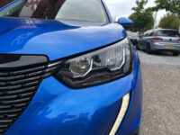 Peugeot 2008 1.2 PureTech Allure // LED // PANO/SCHUIFKANTELDAK // CLIMA // CAMERA // NAVI + CARPLAY // PDC V+A 60