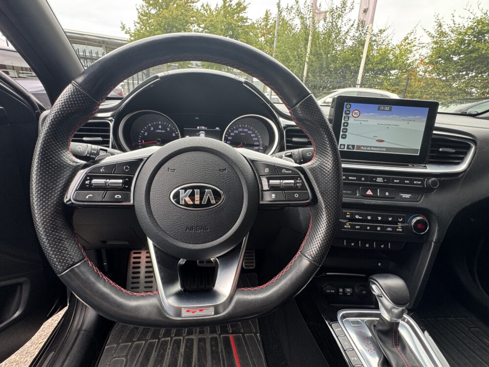 Kia ProCeed 1.6 T-GDI GT 204PK!! // NAVI // SCHUIF-KANTEL DAK // CAMERA // CLIMA // JBL AUDIO // MEMRORY SEATS // 13