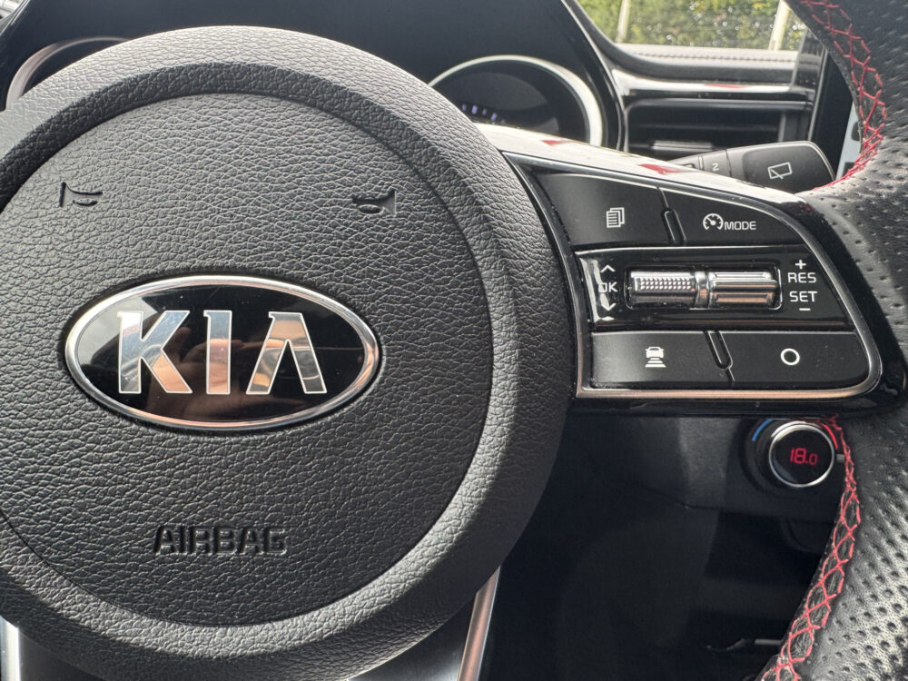Kia ProCeed 1.6 T-GDI GT 204PK!! // NAVI // SCHUIF-KANTEL DAK // CAMERA // CLIMA // JBL AUDIO // MEMRORY SEATS // 15