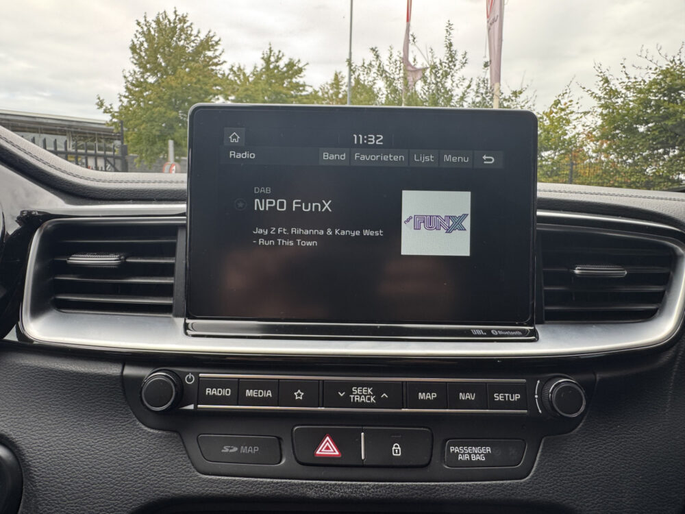 Kia ProCeed 1.6 T-GDI GT 204PK!! // NAVI // SCHUIF-KANTEL DAK // CAMERA // CLIMA // JBL AUDIO // MEMRORY SEATS // 18