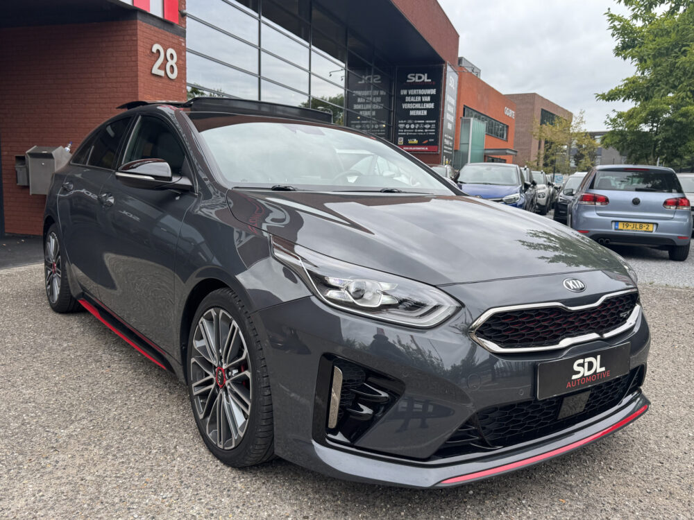 Kia ProCeed 1.6 T-GDI GT 204PK!! // NAVI // SCHUIF-KANTEL DAK // CAMERA // CLIMA // JBL AUDIO // MEMRORY SEATS // 2