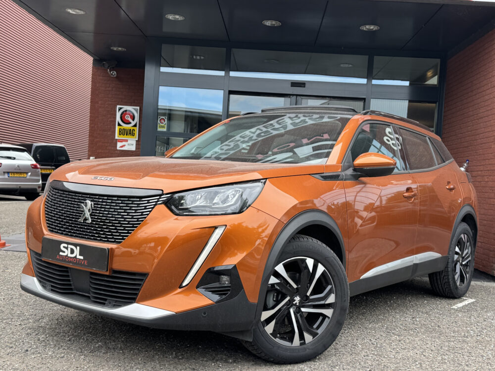 Peugeot 2008 1.2 PureTech Allure // PANO/SCHUIFKANTELDAK // CLIMA // CAMERA // NAVI + CARPLAY // PDC V+A 1