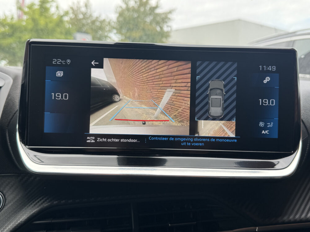 Peugeot 2008 1.2 PureTech Allure // PANO/SCHUIFKANTELDAK // CLIMA // CAMERA // NAVI + CARPLAY // PDC V+A 14