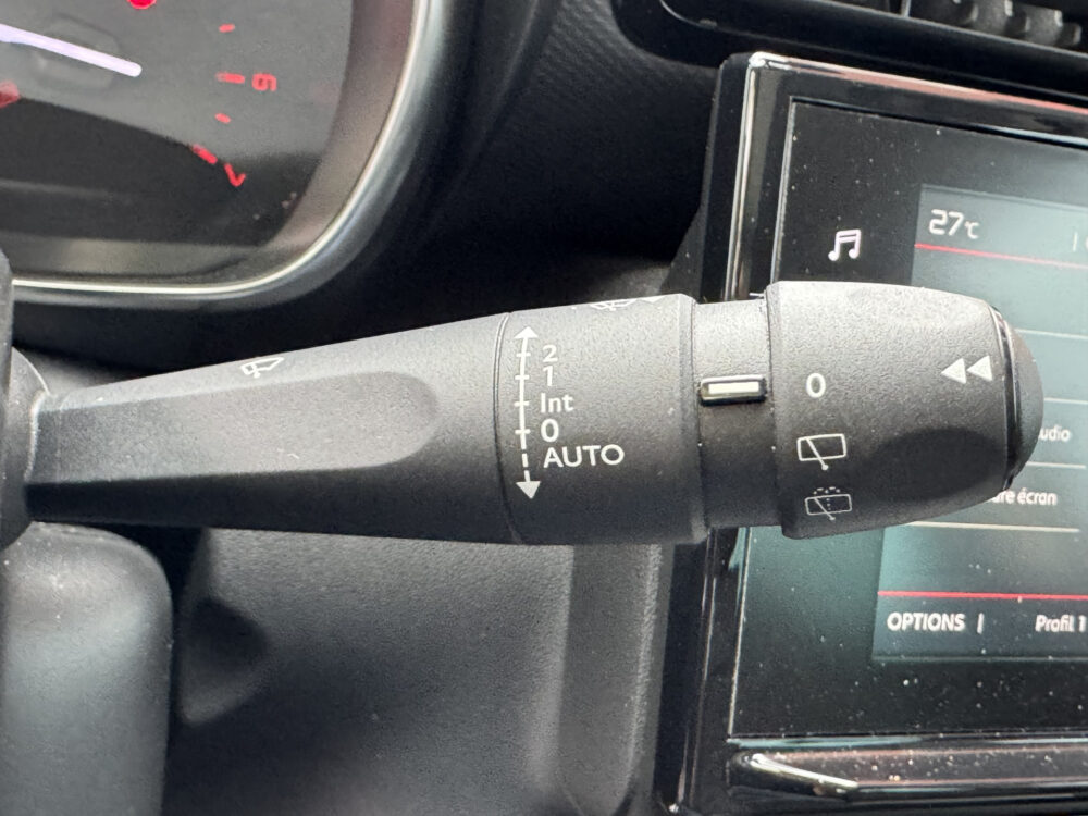 Citroën C3 Aircross 1.2 PureTech S&S Shine 5500KM!!! // PANO/SCHUIFKANTELDAK // CLIMA // CAMERA // NAVI + CARPLAY // 25