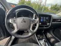 Mitsubishi Outlander 2.4 PHEV Intense // APPLE CARPLAY - ANDROID AUTO // CAMERA // CLIMA // CRUISE // TREKHAAK // 39