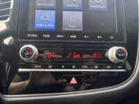 Mitsubishi Outlander 2.4 PHEV Intense // APPLE CARPLAY - ANDROID AUTO // CAMERA // CLIMA // CRUISE // TREKHAAK // 46