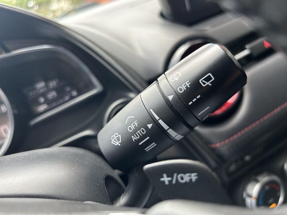 Mazda CX-3 2.0 SkyActiv-G 120 GT-M // FULL LED // NAVI // CAMERA // CLIMA // PDC // HUD // BOSE AUDIO 12