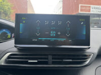 Peugeot 3008 1.6 HYbrid 225 Allure // NAVI // CLIMA // CRUISE // STOELVERWARMING // DAB RADIO // 43