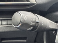 Peugeot 3008 1.6 HYbrid 225 Allure // NAVI // CLIMA // CRUISE // STOELVERWARMING // DAB RADIO // 52