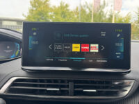 Peugeot 3008 1.6 HYbrid 225 Allure 40.000 KM!! // NAVI // CLIMA // CRUISE // STOELVERWARMING // DAB RADIO // 42