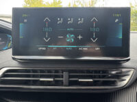Peugeot 3008 1.6 HYbrid 225 Allure 40.000 KM!! // NAVI // CLIMA // CRUISE // STOELVERWARMING // DAB RADIO // 43