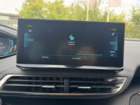 Peugeot 3008 1.6 HYbrid 225 Allure 40.000 KM!! // NAVI // CLIMA // CRUISE // STOELVERWARMING // DAB RADIO // 45