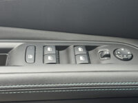 Peugeot 3008 1.6 HYbrid 225 Allure 40.000 KM!! // NAVI // CLIMA // CRUISE // STOELVERWARMING // DAB RADIO // 53