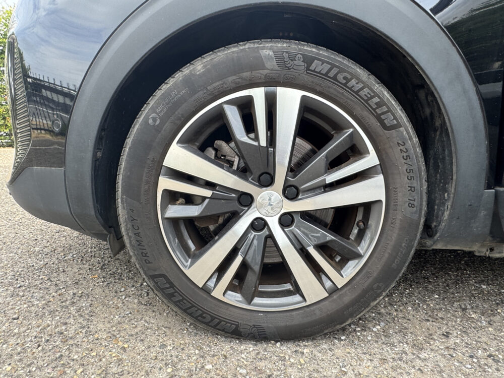 Peugeot 3008 1.6 HYbrid 225 Allure 40.000 KM!! // NAVI // CLIMA // CRUISE // STOELVERWARMING // DAB RADIO // 6