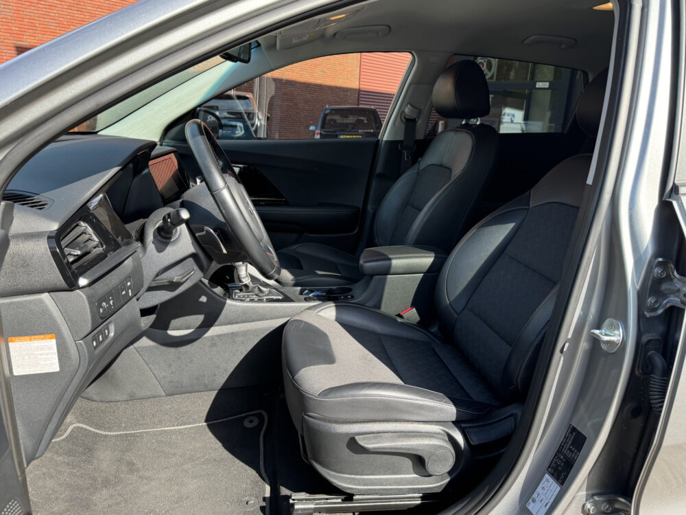 Kia Niro 1.6 GDi PHEV DynamicLine // NAVI // CAMERA // CLIMA // ADAPTIVE CRUISE // KEY LESS ENTRY // 7