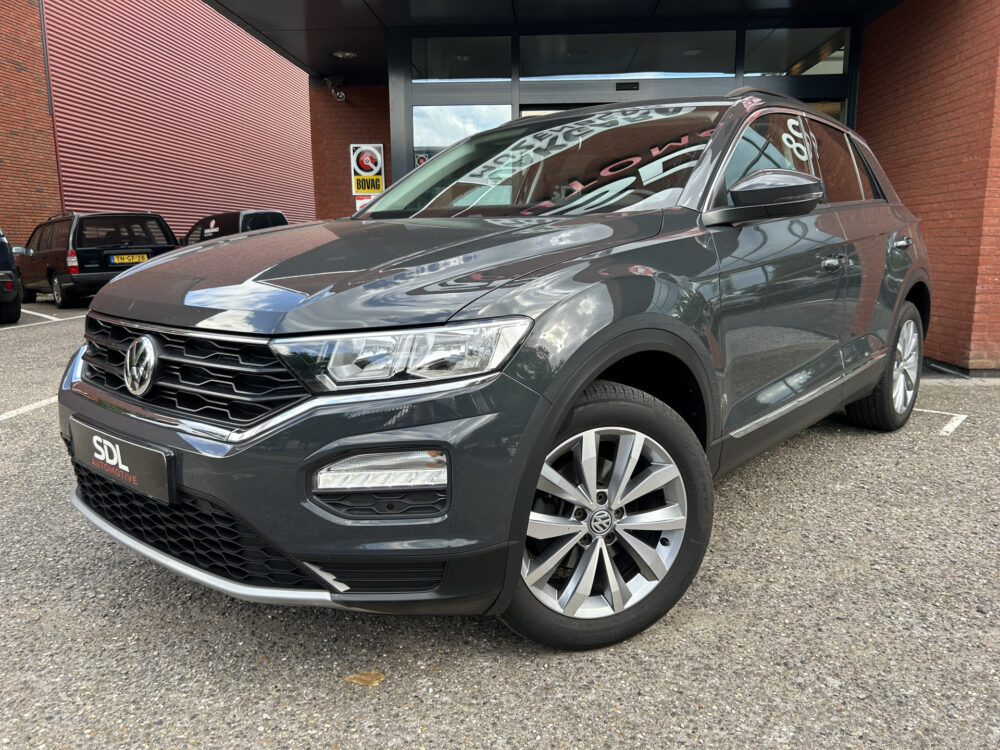 Volkswagen T-Roc 1.0 TSI Style // TREKHAAK // NAVI // CAMERA // PDC V+A // CLIMA // DIGITAL COCKPIT 1