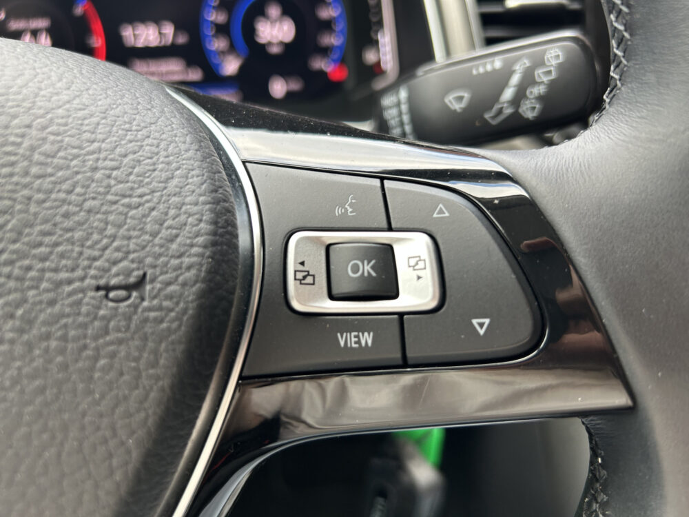 Volkswagen T-Roc 1.0 TSI Style // TREKHAAK // NAVI // CAMERA // PDC V+A // CLIMA // DIGITAL COCKPIT 10