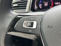 Volkswagen T-Roc 1.0 TSI Style // TREKHAAK // NAVI // CAMERA // PDC V+A // CLIMA // DIGITAL COCKPIT 37