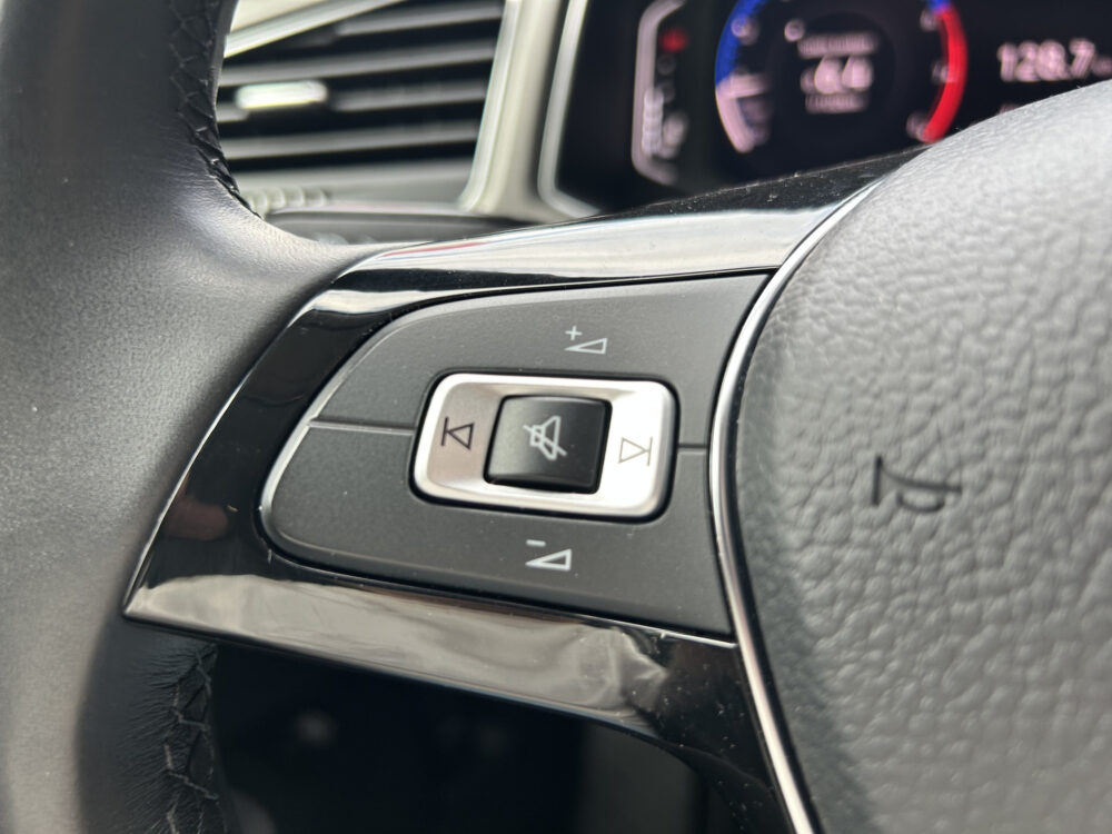 Volkswagen T-Roc 1.0 TSI Style // TREKHAAK // NAVI // CAMERA // PDC V+A // CLIMA // DIGITAL COCKPIT 9