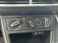 Volkswagen Polo 1.0 TSI Comfortline // FULL LED // PDC V+A // APPLE CARPLAY / ANDROID AUTO // CRUISE 45