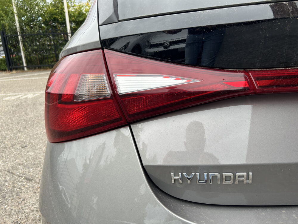 Hyundai i20 1.0 T-GDI Comfort // CRUISE // PDC // APPLE CARPLAY / ANDROID AUTO // CAMERA // AIRCO 27