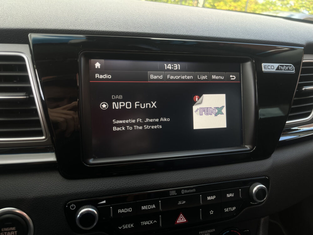 Kia Niro 1.6 GDi Hybrid ExecutiveLine // LEDER // ELEK. STOEL+GEHEUGEN // SCHUIF-KANTELDAK // JBL // DODEHOEK // ADAPT. CRUISE // STOELVE 32