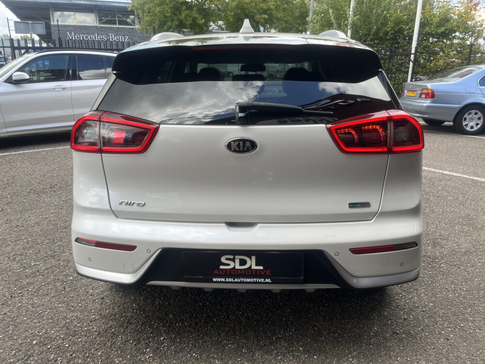 Kia Niro 1.6 GDi Hybrid ExecutiveLine // LEDER // ELEK. STOEL+GEHEUGEN // SCHUIF-KANTELDAK // JBL // DODEHOEK // ADAPT. CRUISE // STOELVE 4